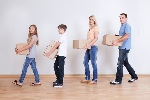 Uxbridge moving support for a flat or office relocation